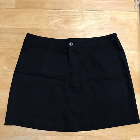 Dresses & Skirts - Black mini skirt